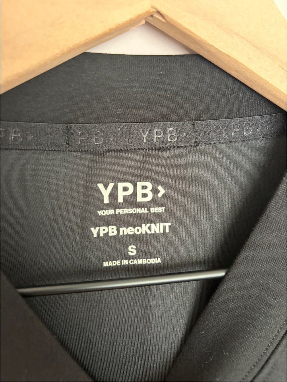 Abercrombie YPB neoKNIT Black V Neck Cropped Pullover Sweatshirt S - Picture 3 of 4